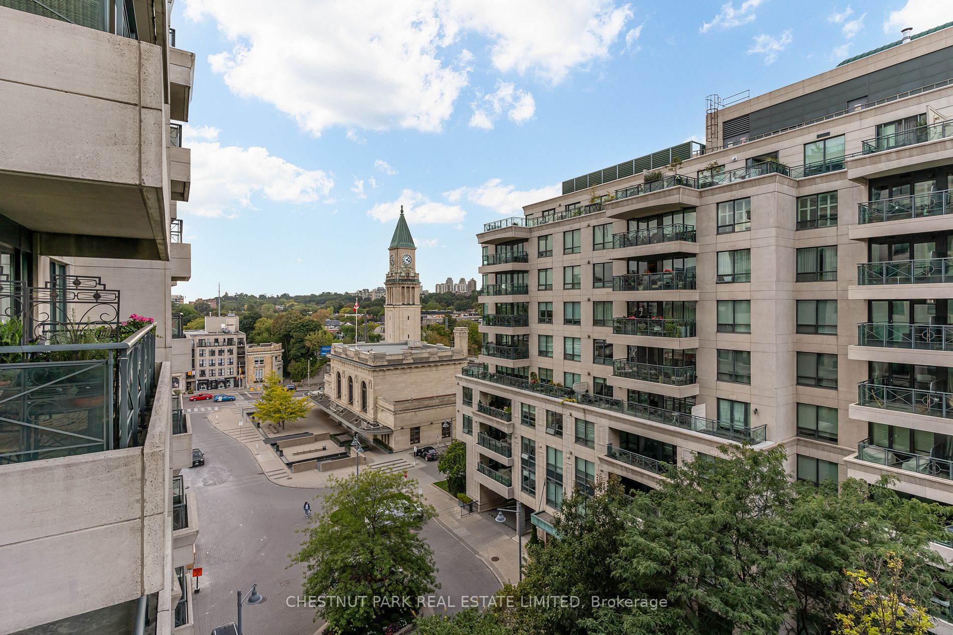 25 Scrivener Sq, #701