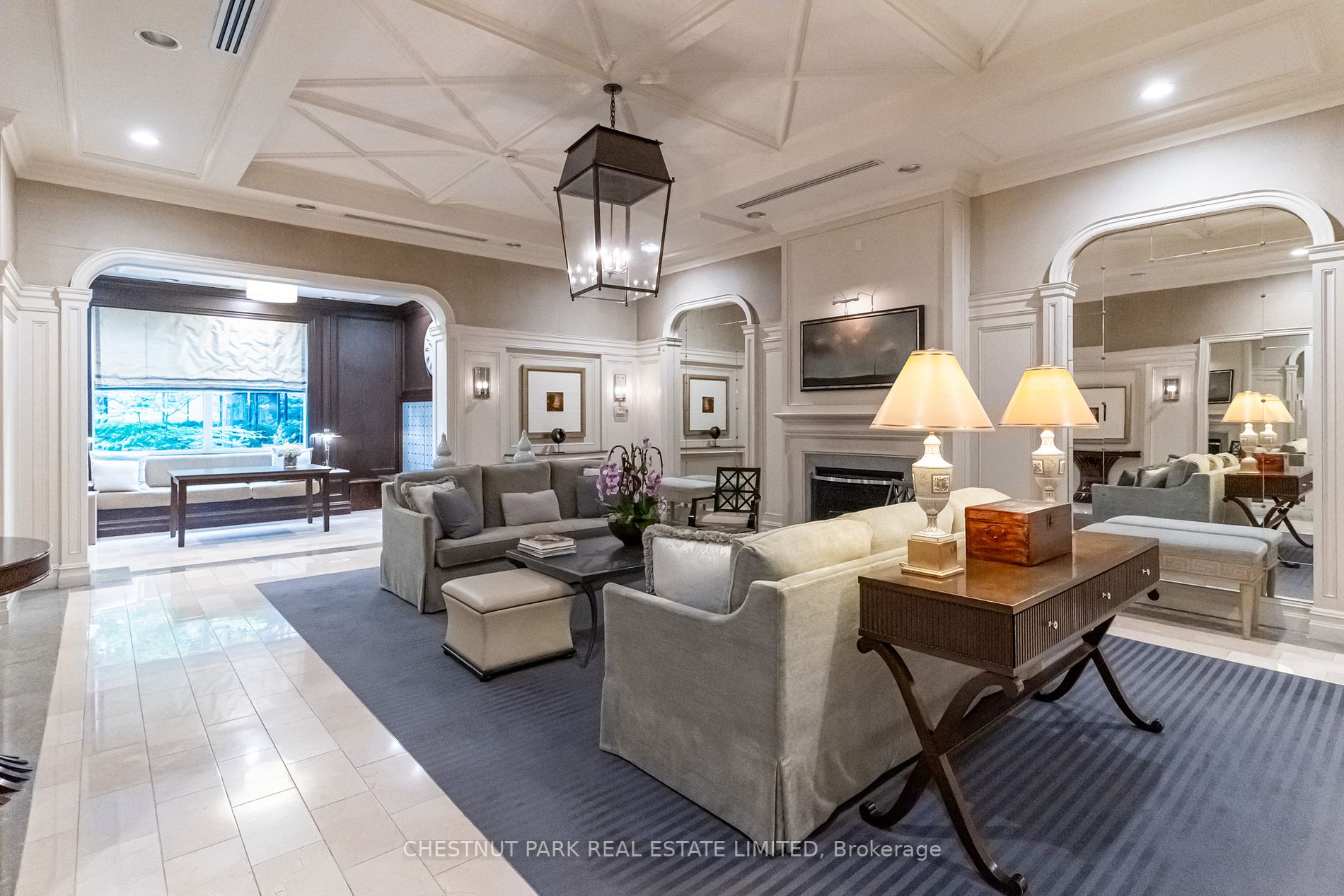 25 Scrivener Sq, #701