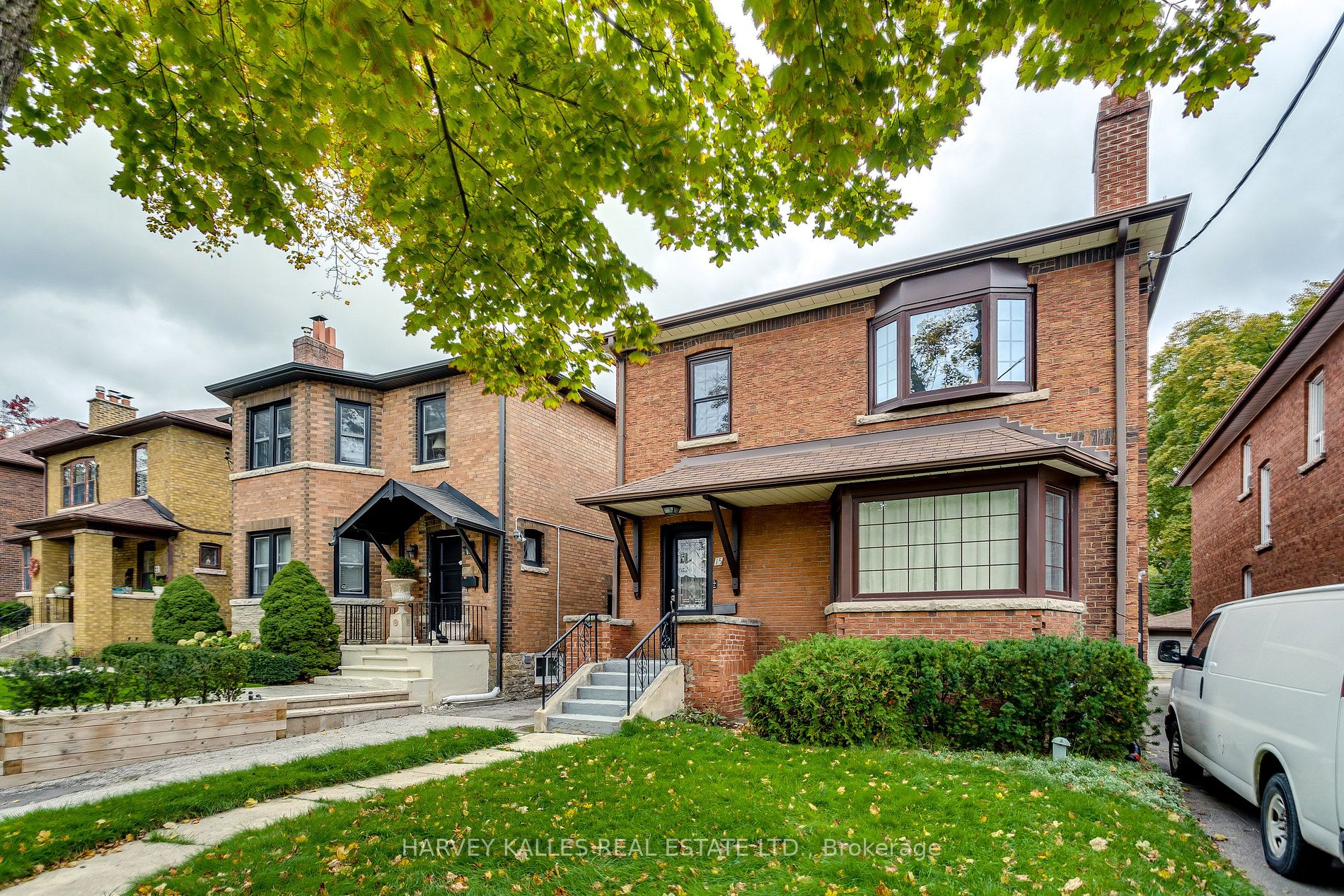 15 Braemar Avenue, #Main