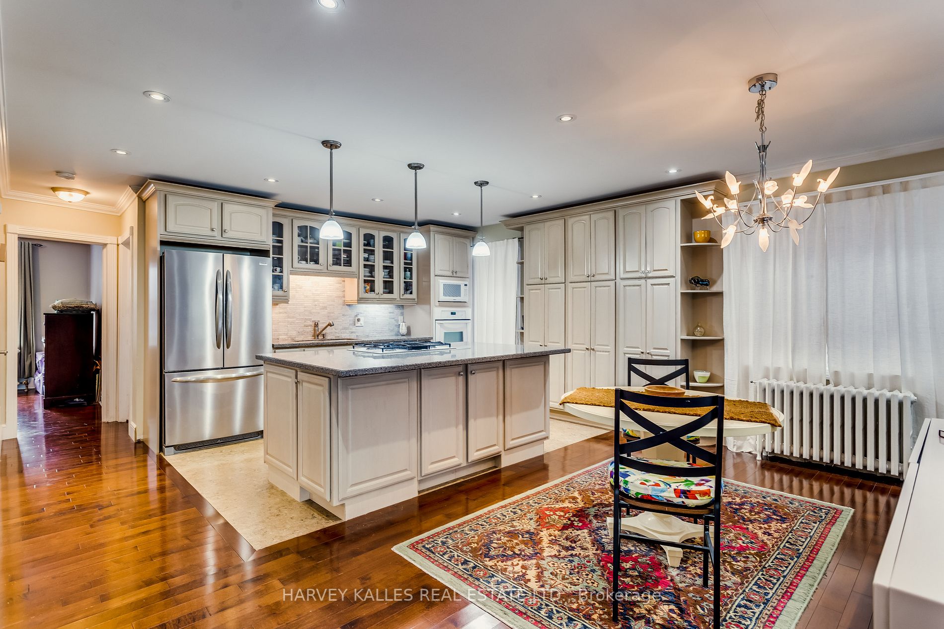 15 Braemar Avenue, #Main