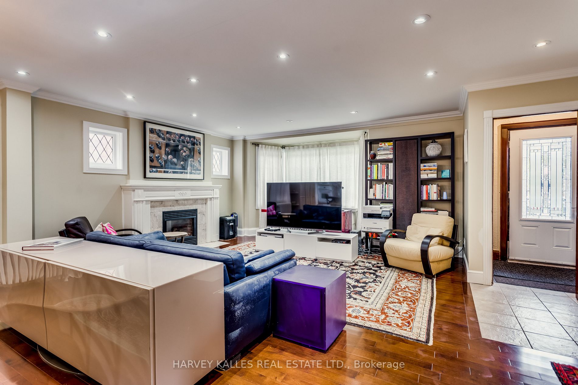 15 Braemar Avenue, #Main