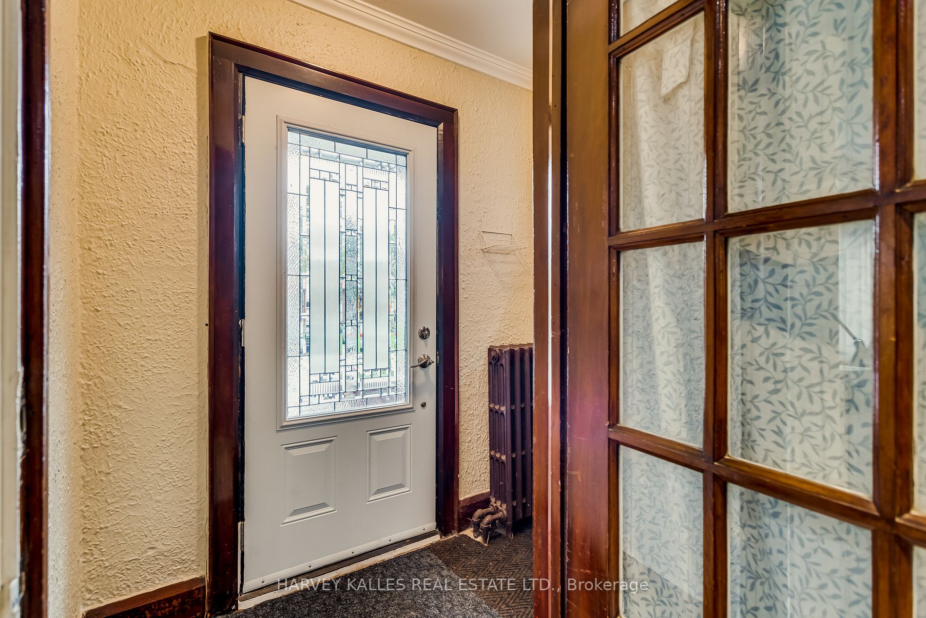 15 Braemar Avenue, #Main
