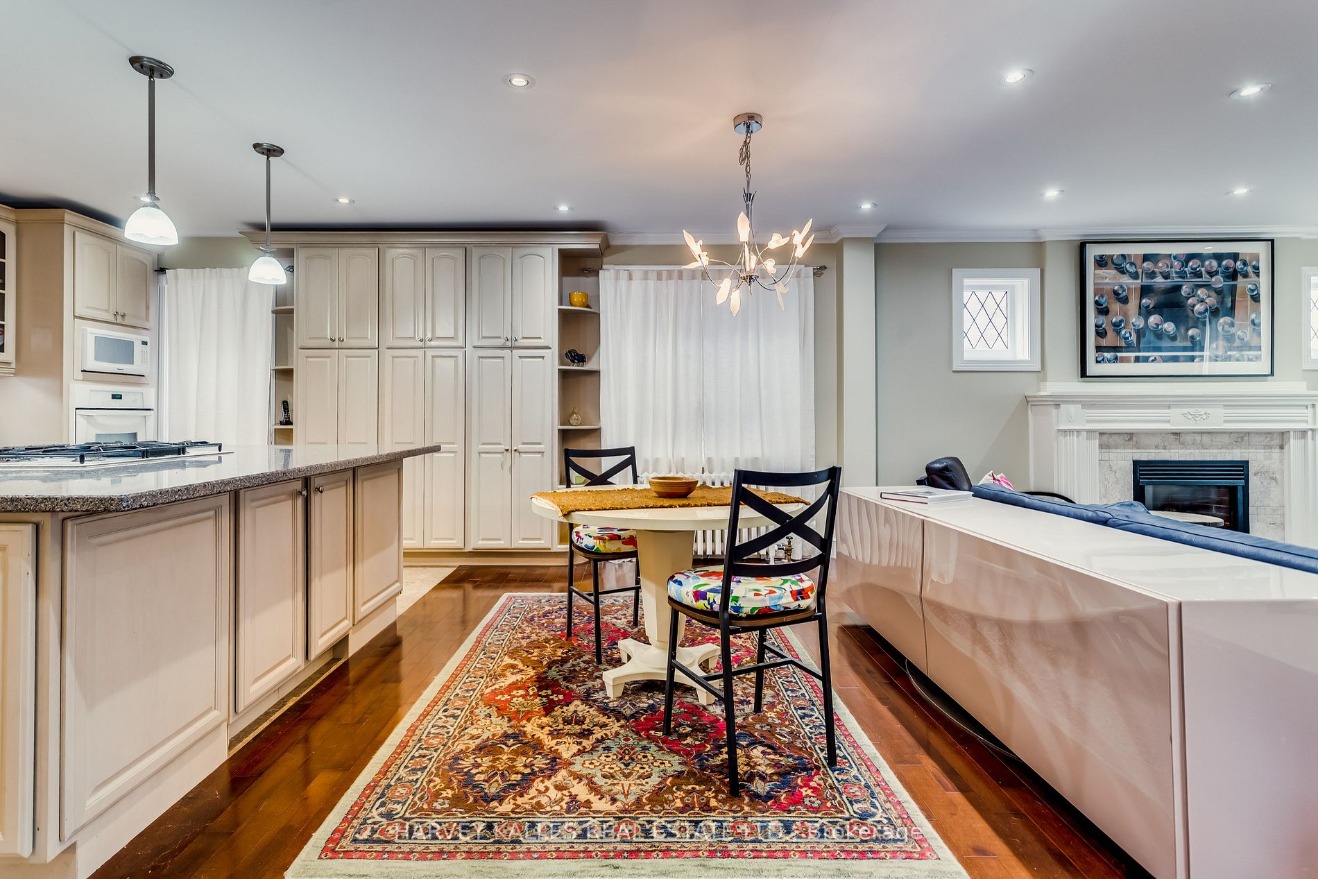 15 Braemar Avenue, #Main