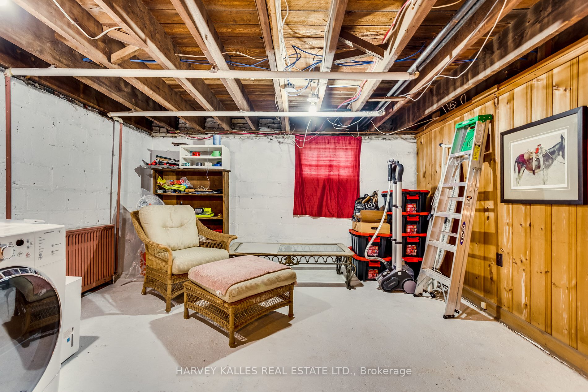15 Braemar Avenue, #Main