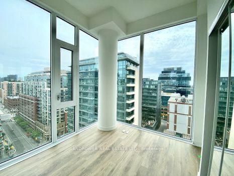 158 Front St E, #1112