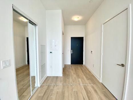158 Front St E, #1112
