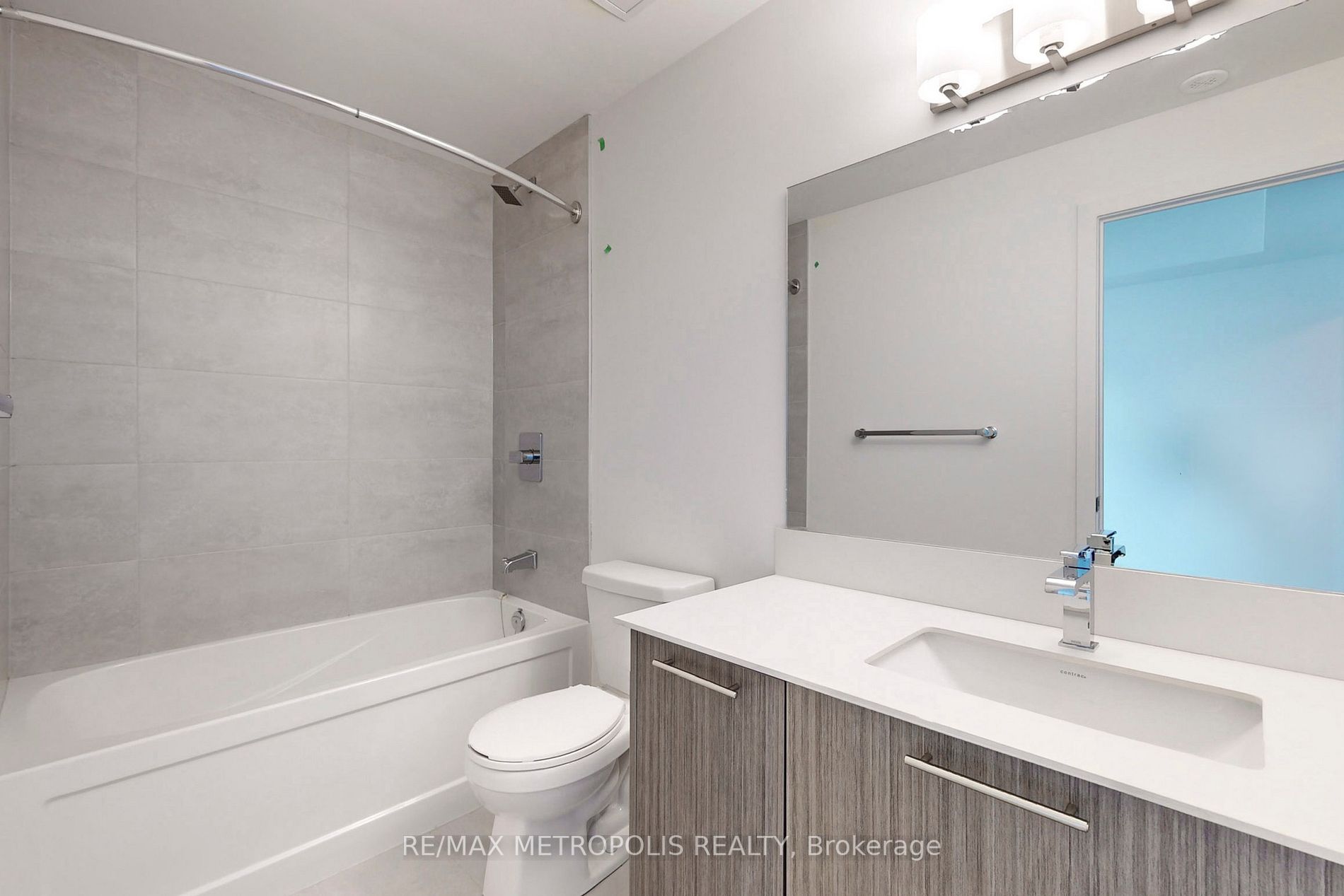 871 Sheppard Avenue W, #42