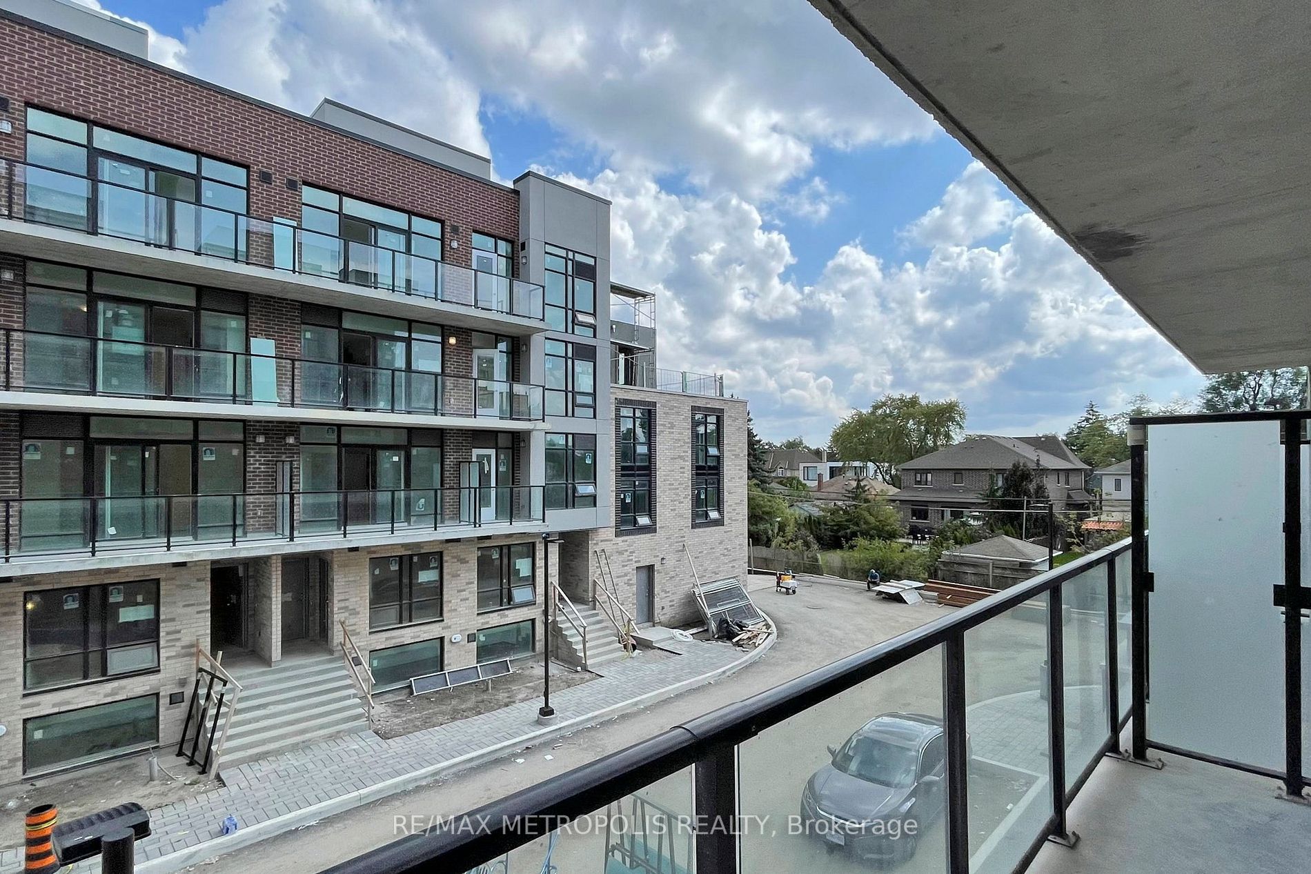 871 Sheppard Avenue W, #42