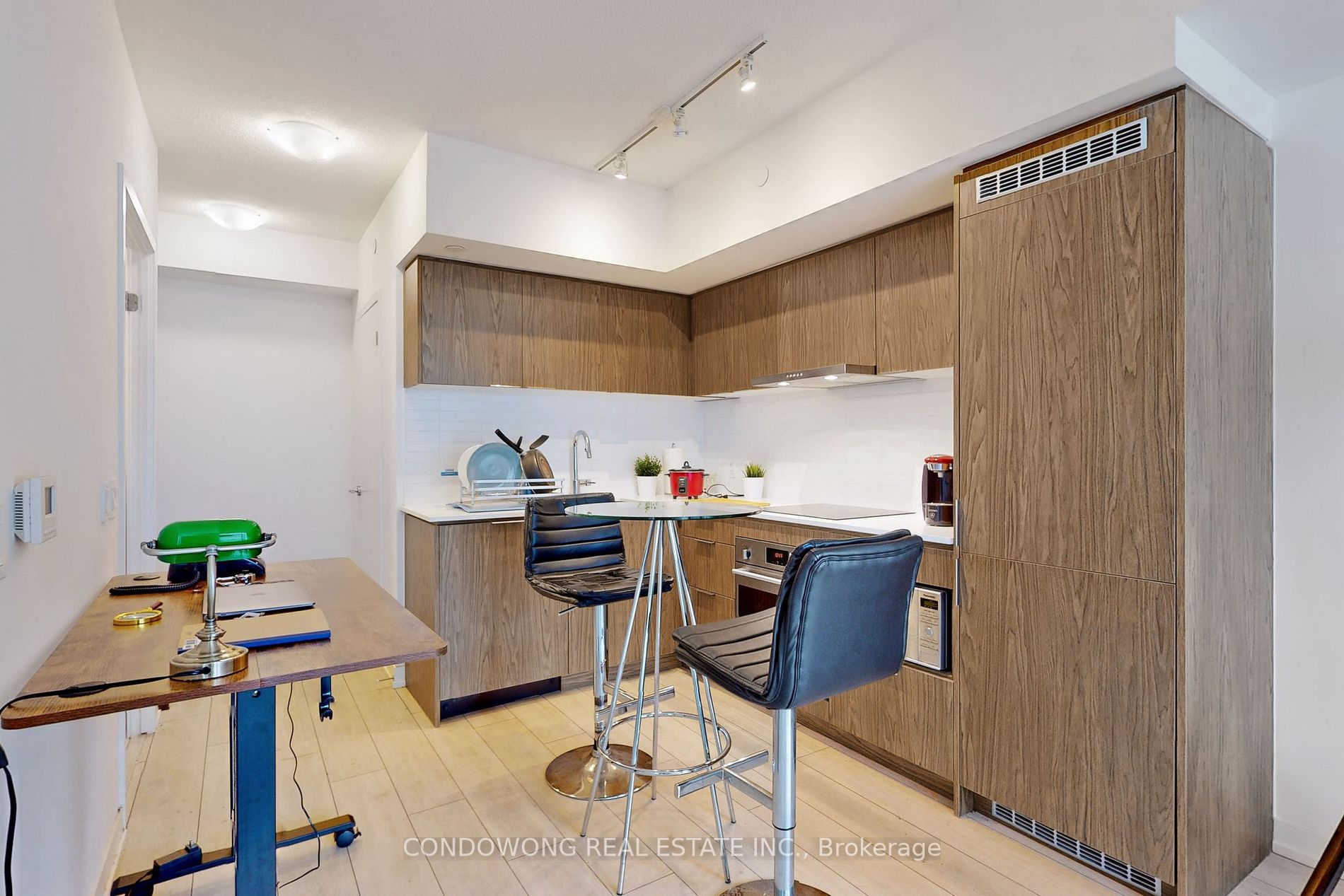 60 Shuter St, #3001