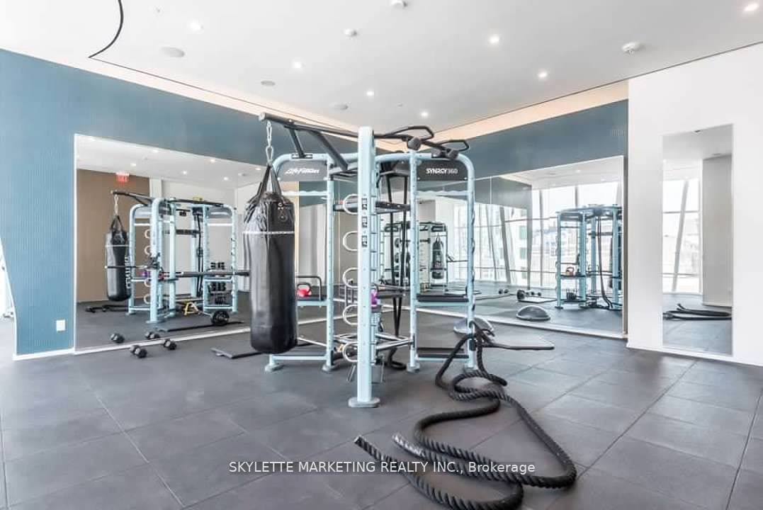 1 Bloor Street E, #4502