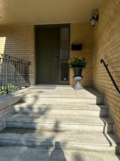 7 Harnish Cres