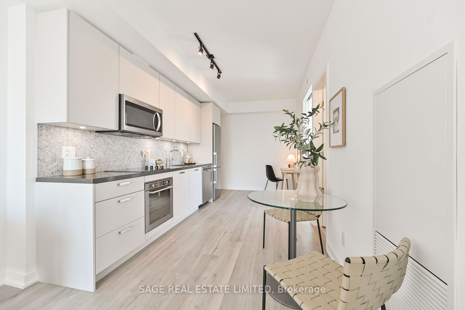 55 Ontario St, #2104