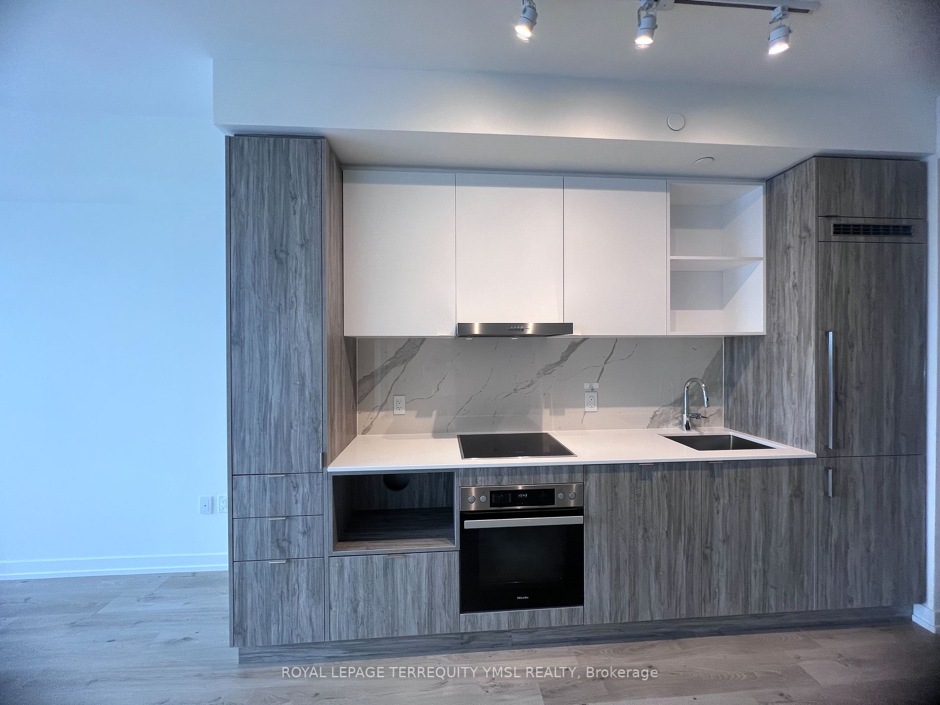 138 Downes Street, #7202