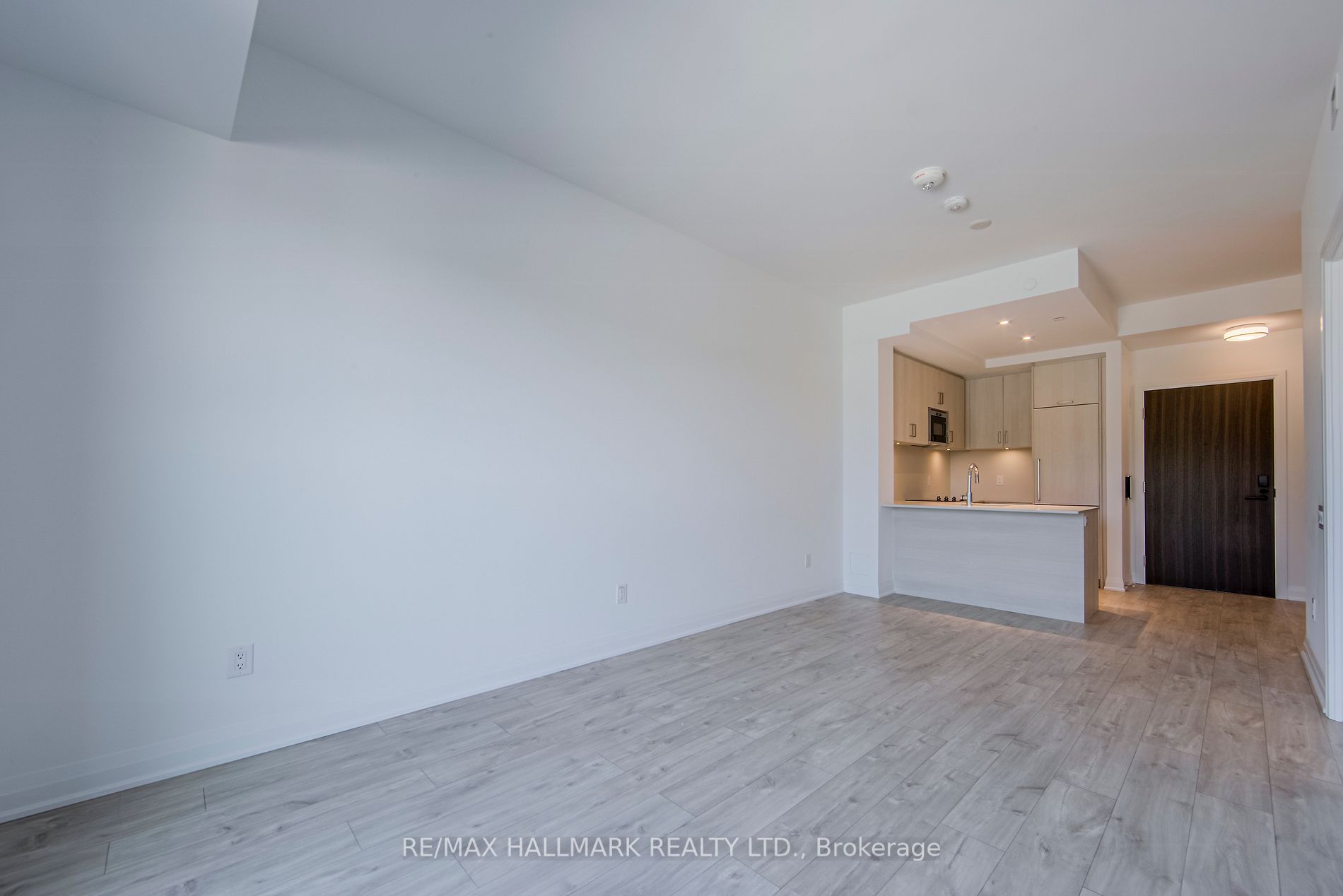 280 Howland Ave, #427
