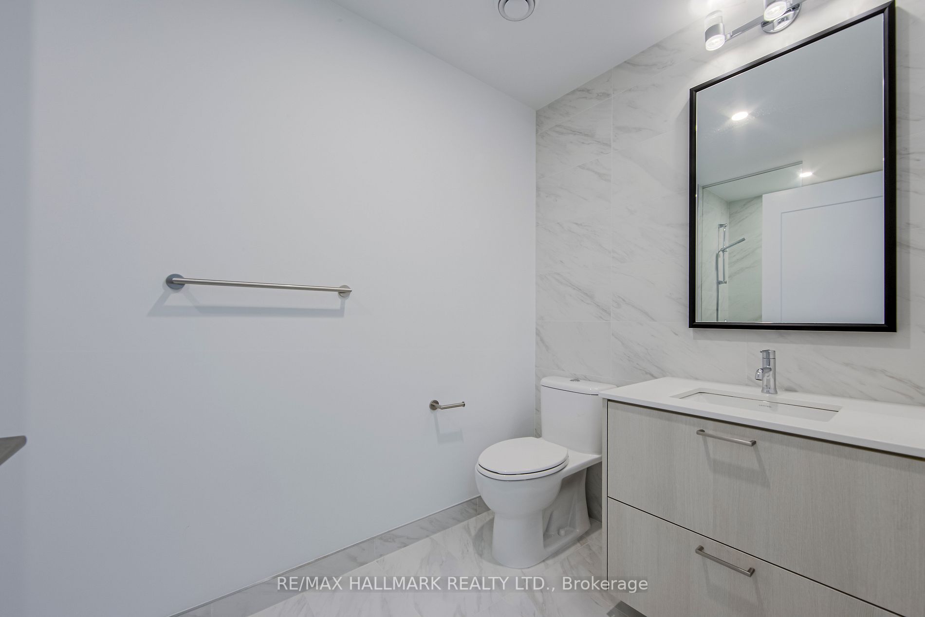 280 Howland Ave, #427