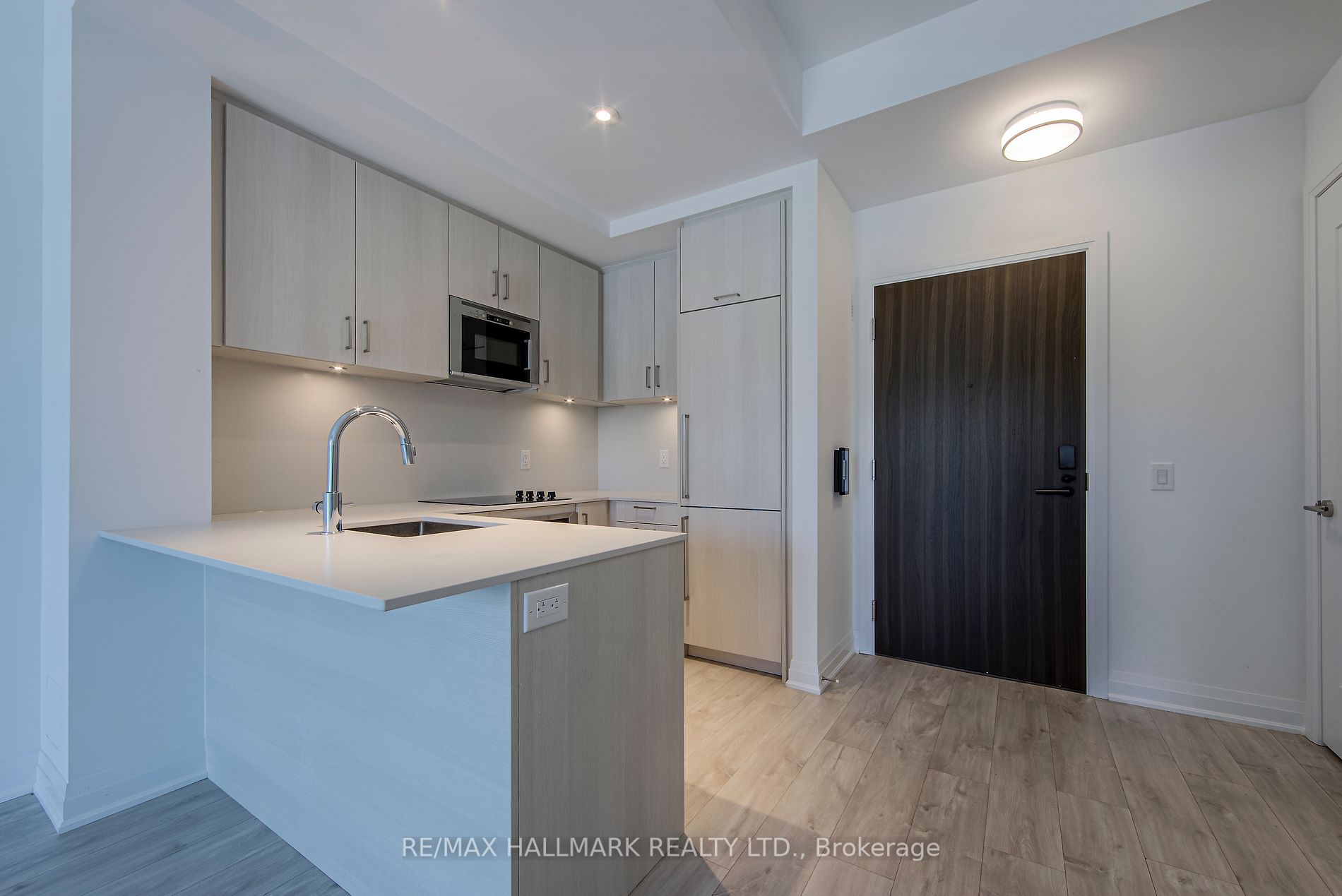 280 Howland Ave, #427