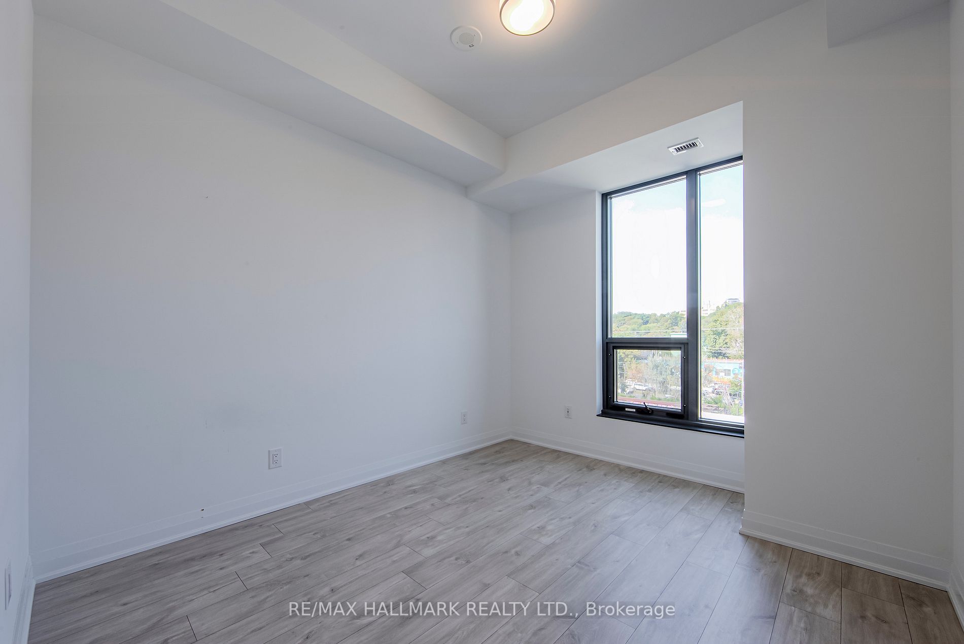 280 Howland Ave, #427