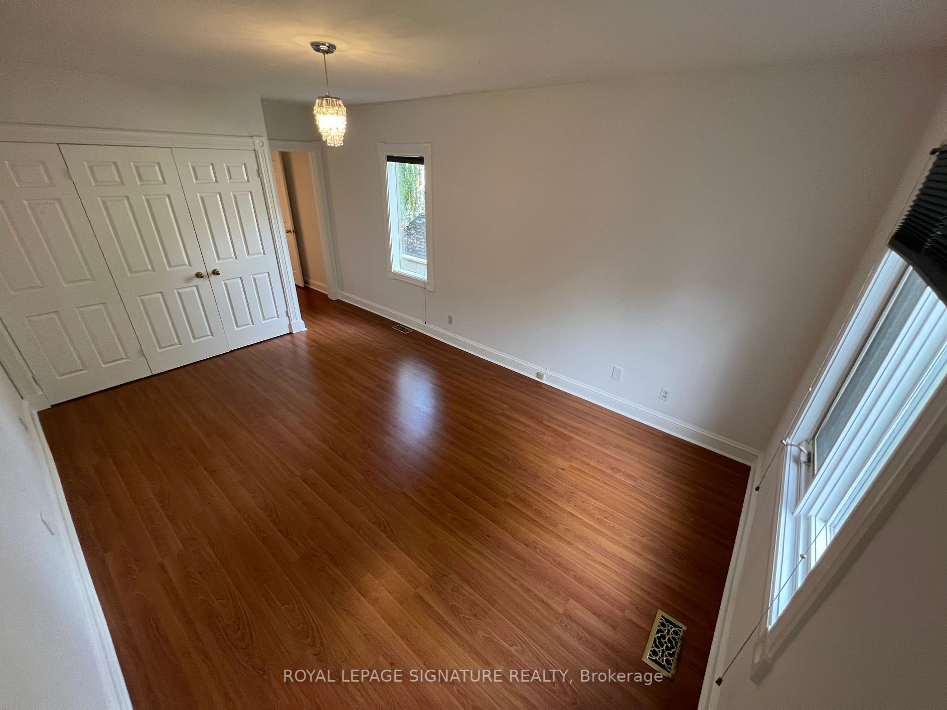 387 Shuter Street