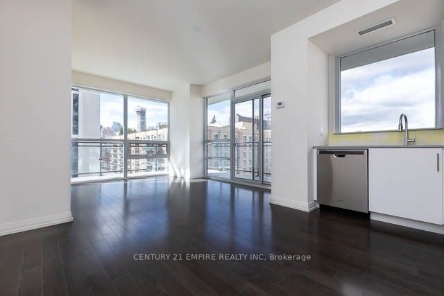 460 Adelaide St E, #1705