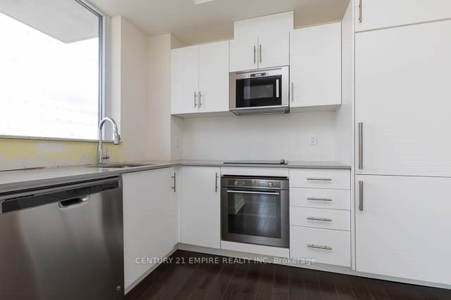 460 Adelaide St E, #1705