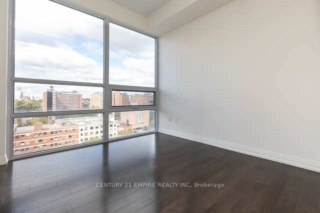 460 Adelaide St E, #1705
