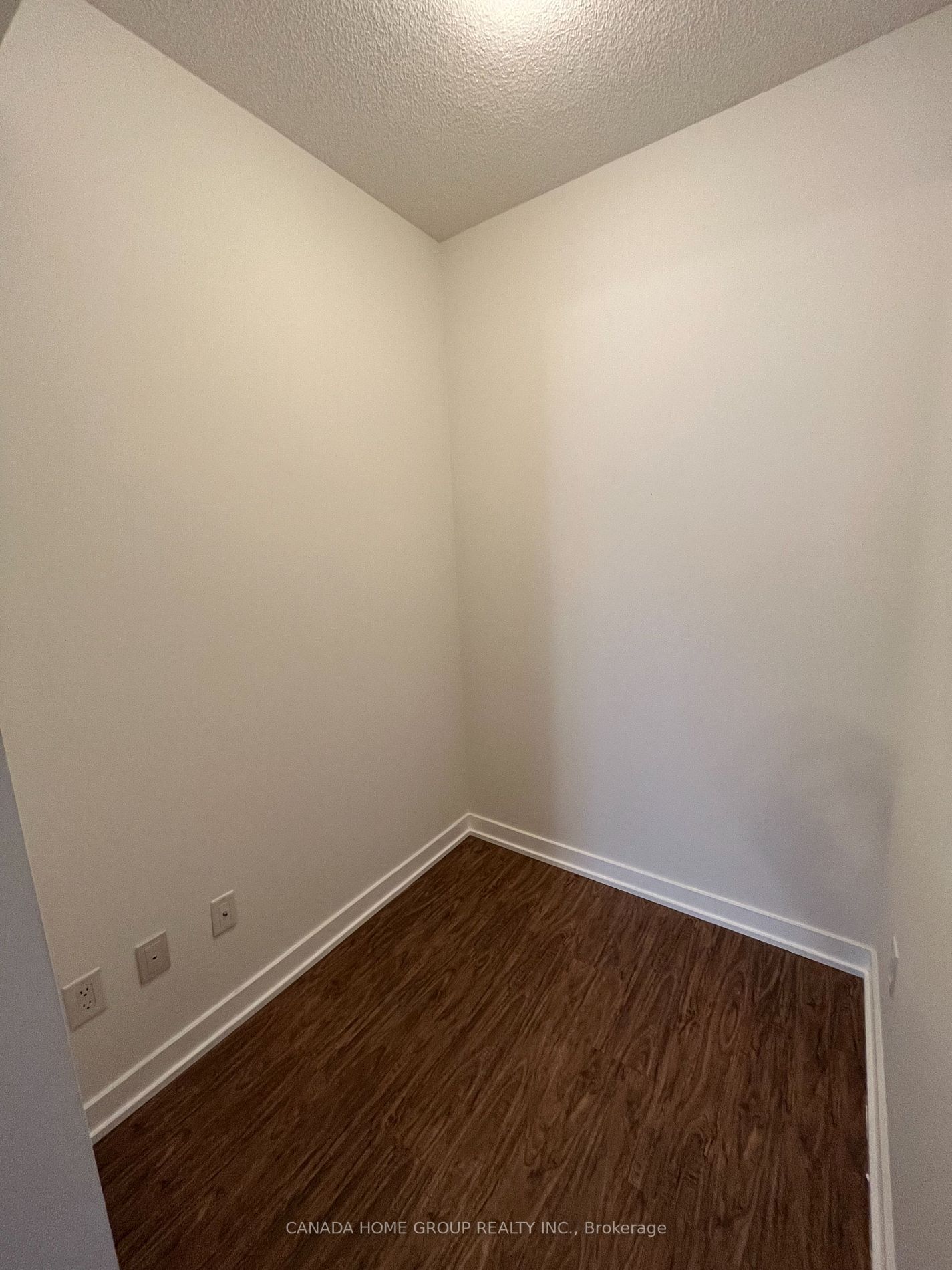 29 Singer Court, #2110
