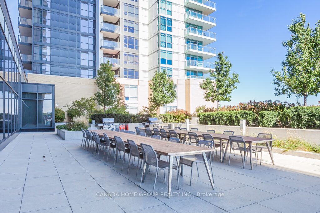 29 Singer Court, #2110