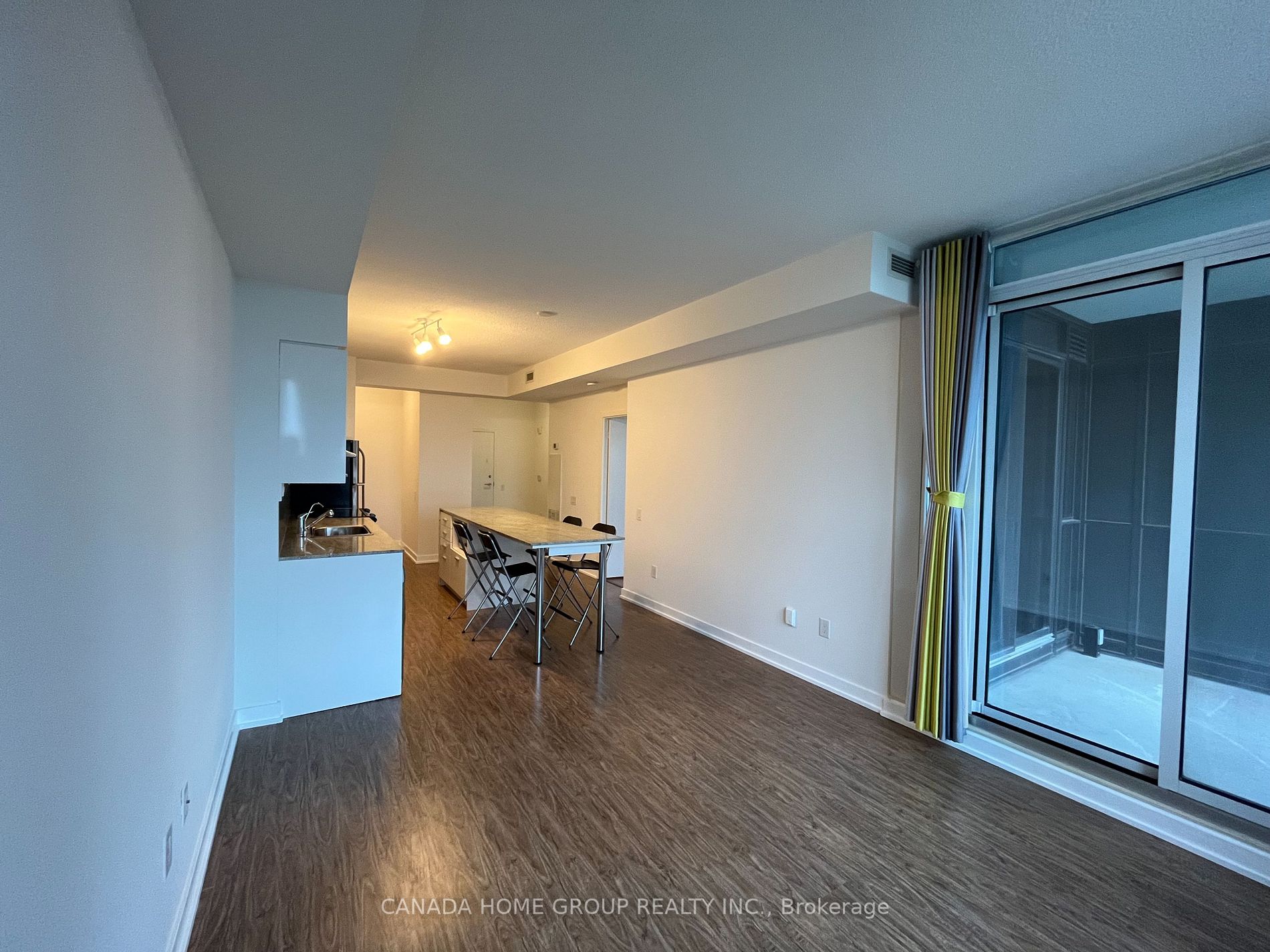 29 Singer Court, #2110