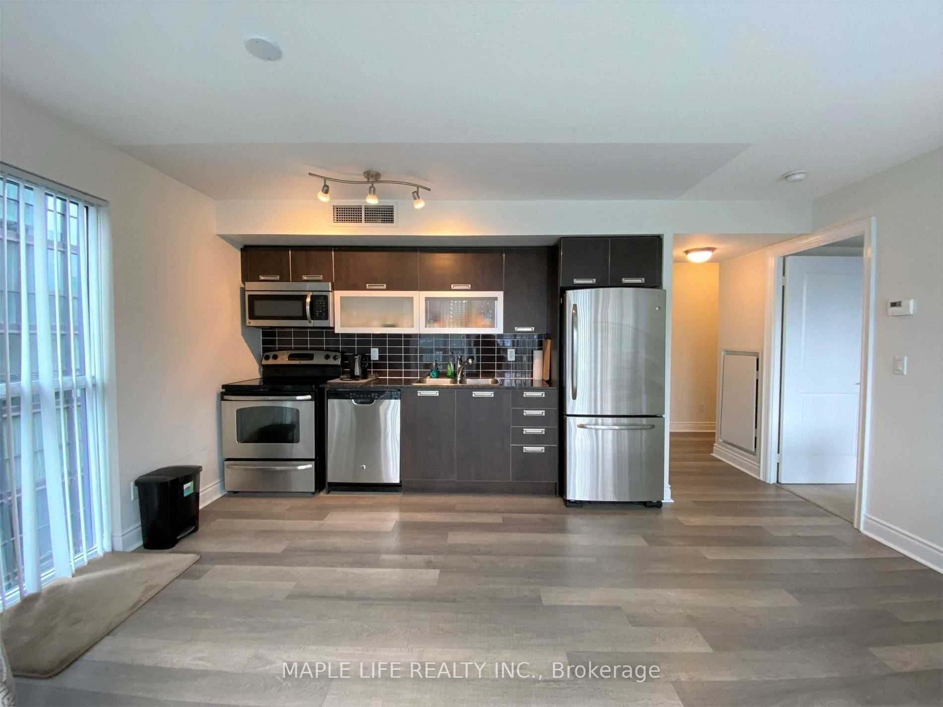 28 Ted Rogers Way, #1802
