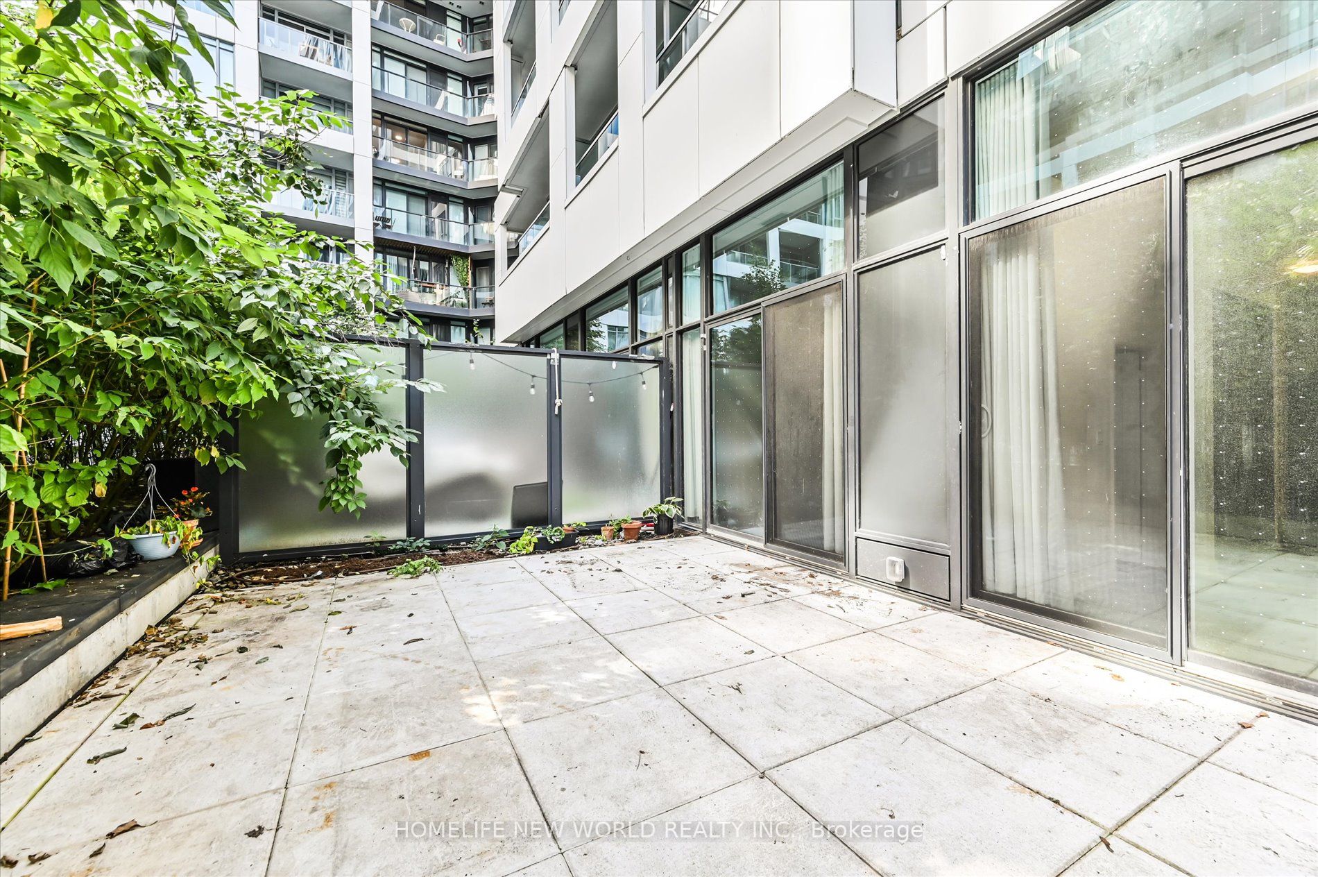 27 Bathurst Street, #217W