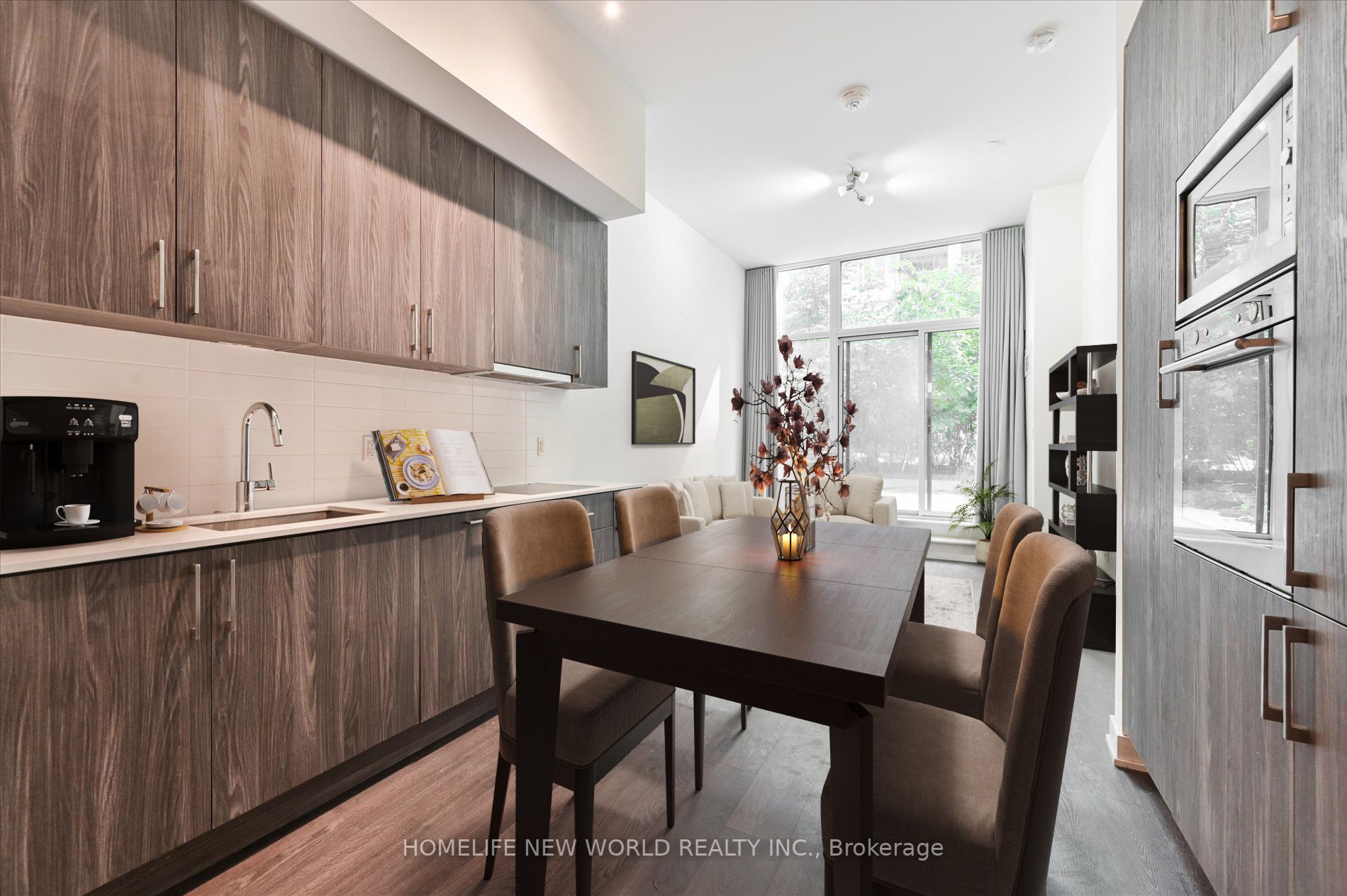 27 Bathurst Street, #217W