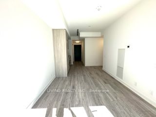 108 Peter Street, #809
