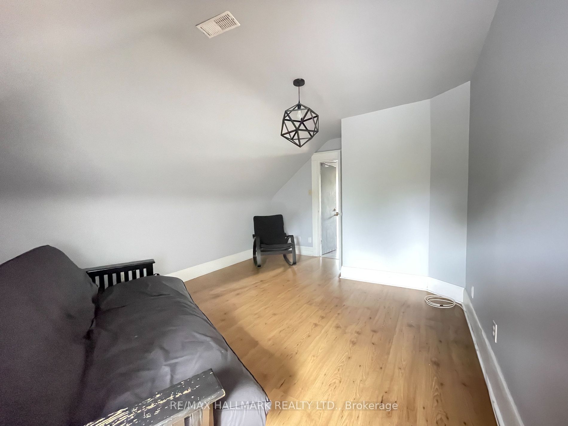 898 Bathurst Street, #3rd Flr