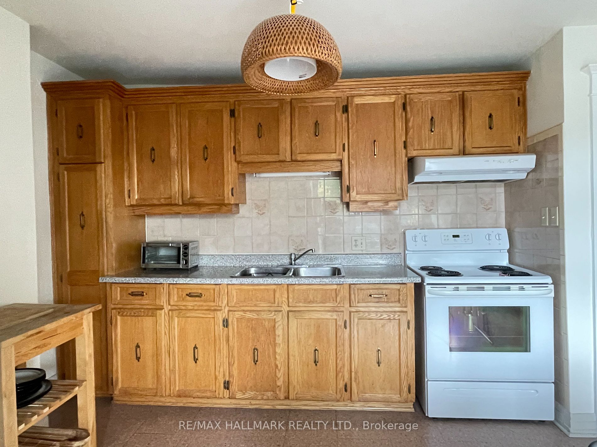 898 Bathurst Street, #3rd Flr