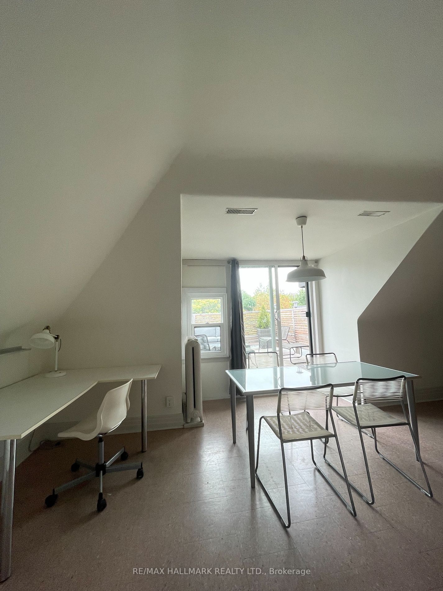898 Bathurst Street, #3rd Flr