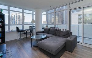 365 Church St, #810