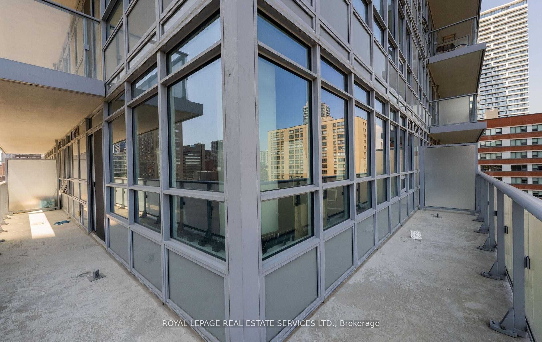 365 Church St, #810