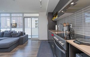 365 Church St, #810