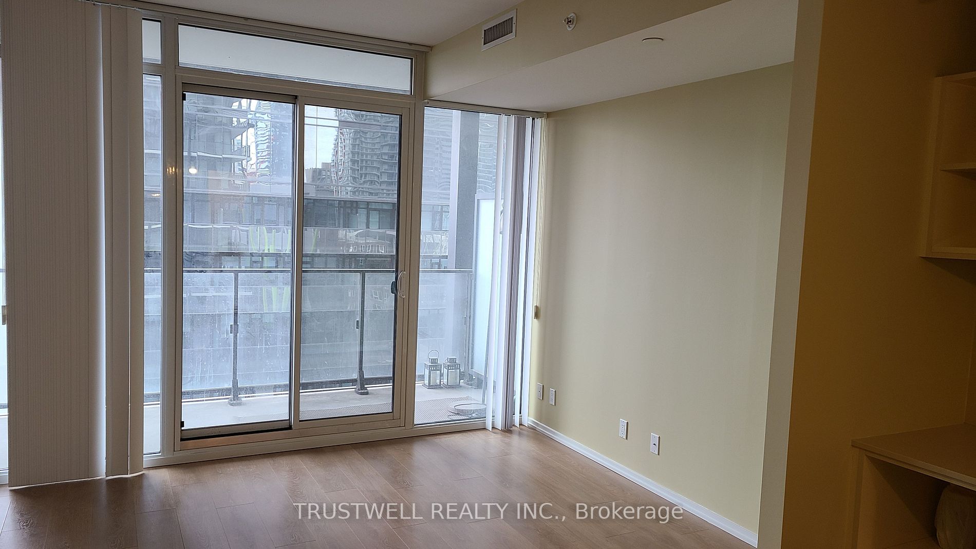 295 Adelaide Street W, #903