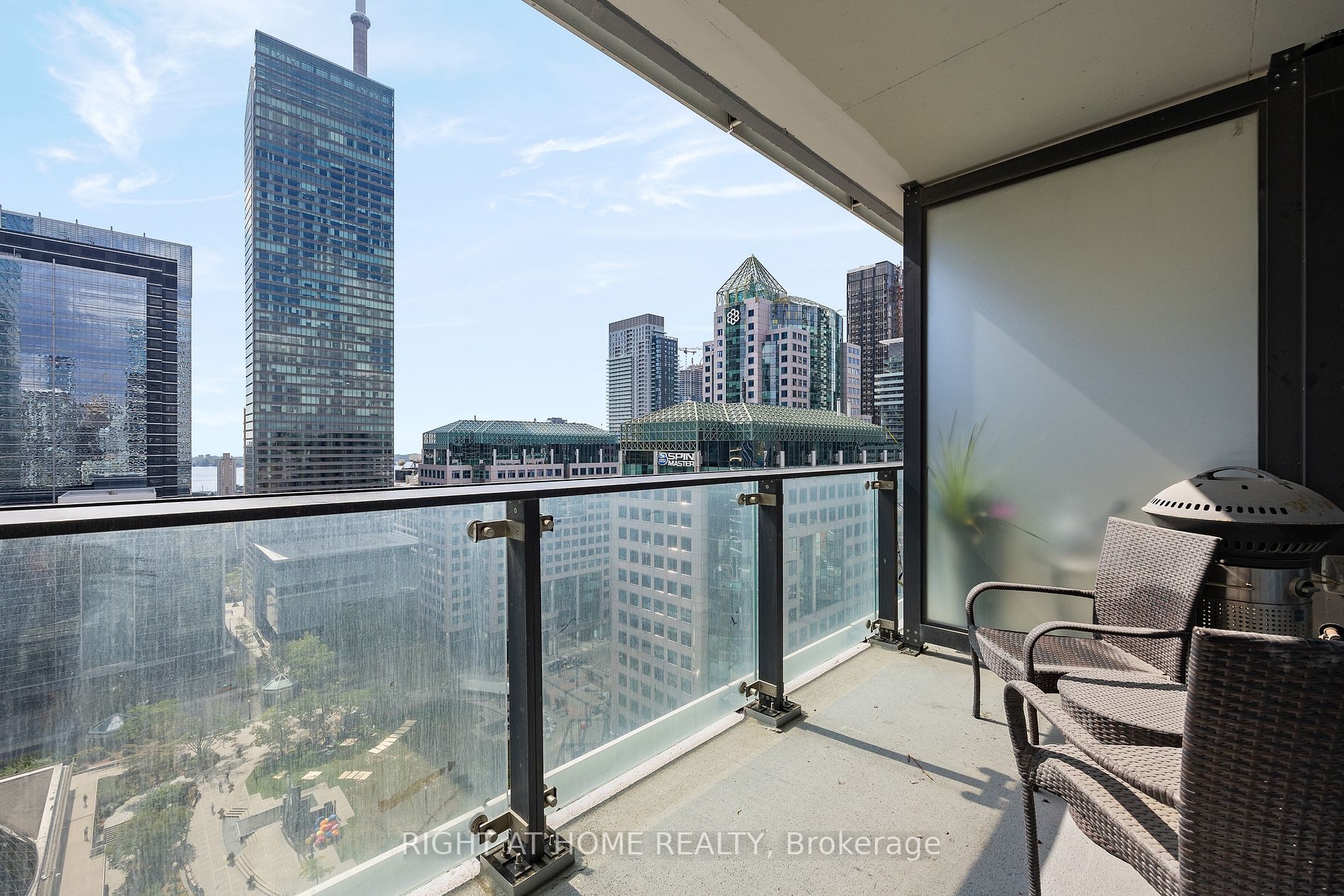 224 King Street S, #1906