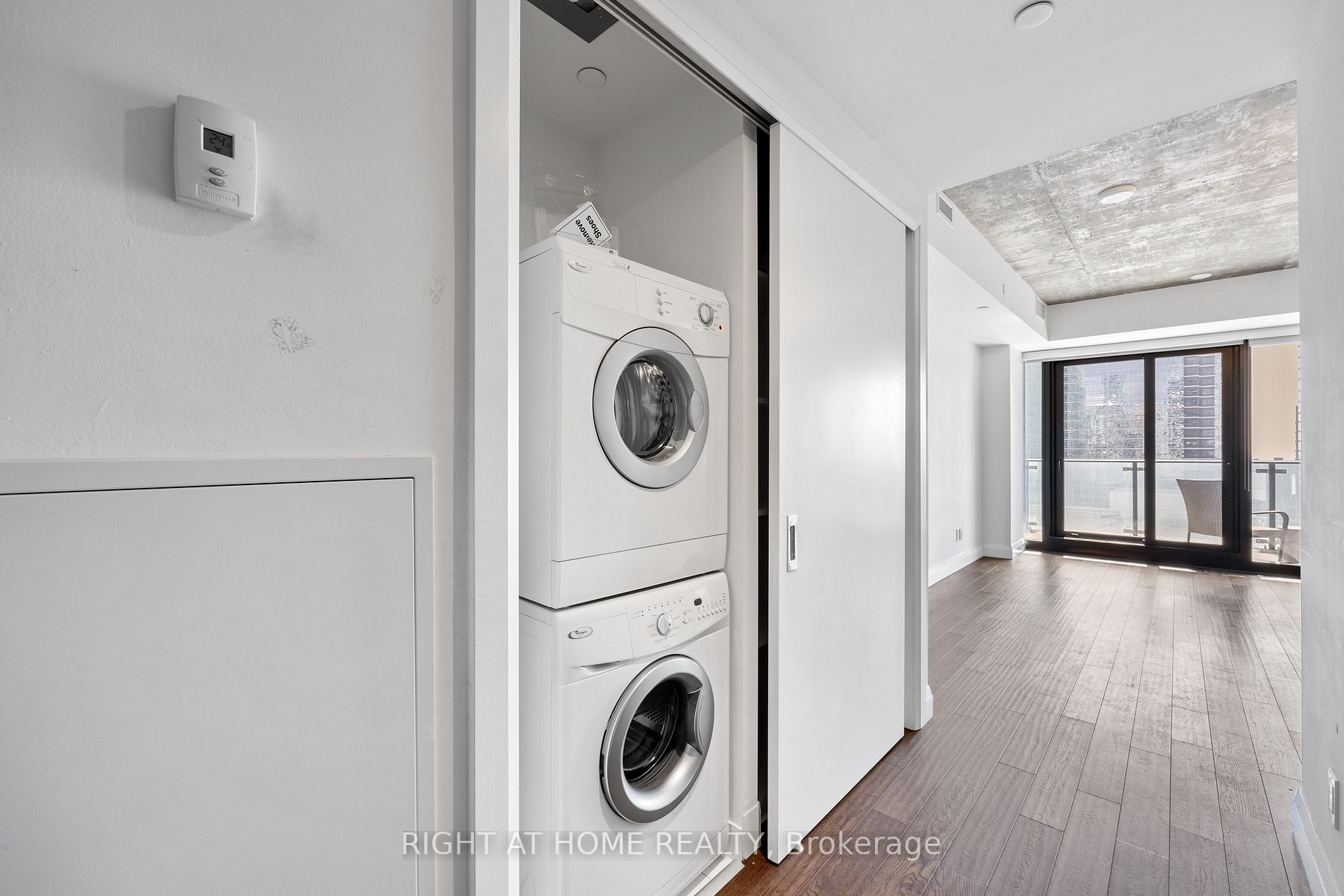 224 King Street S, #1906