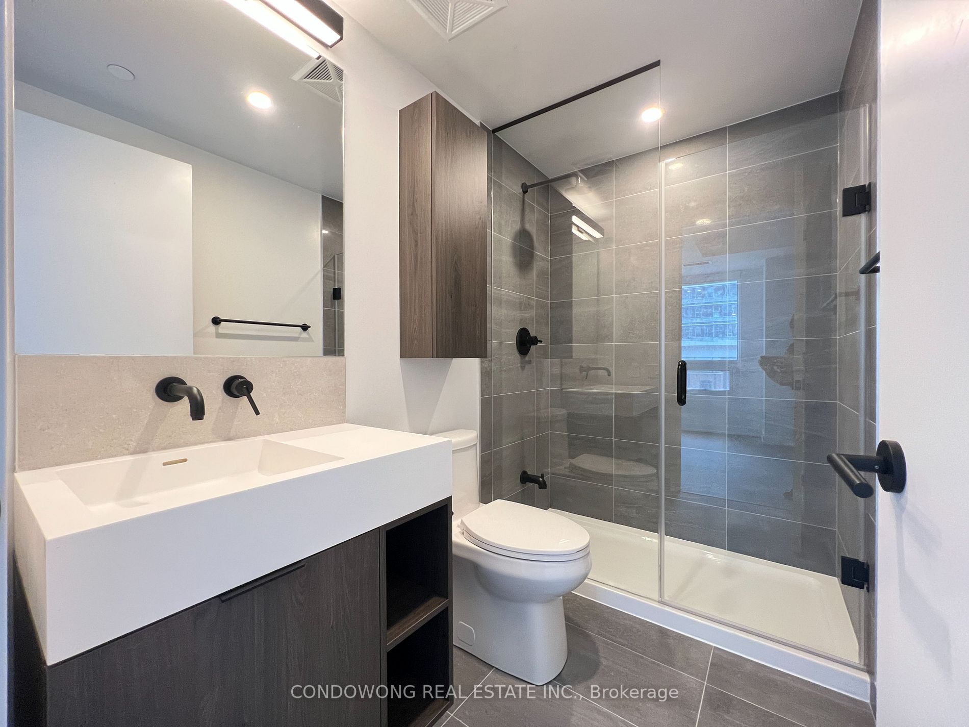 108 Peter Street, #625