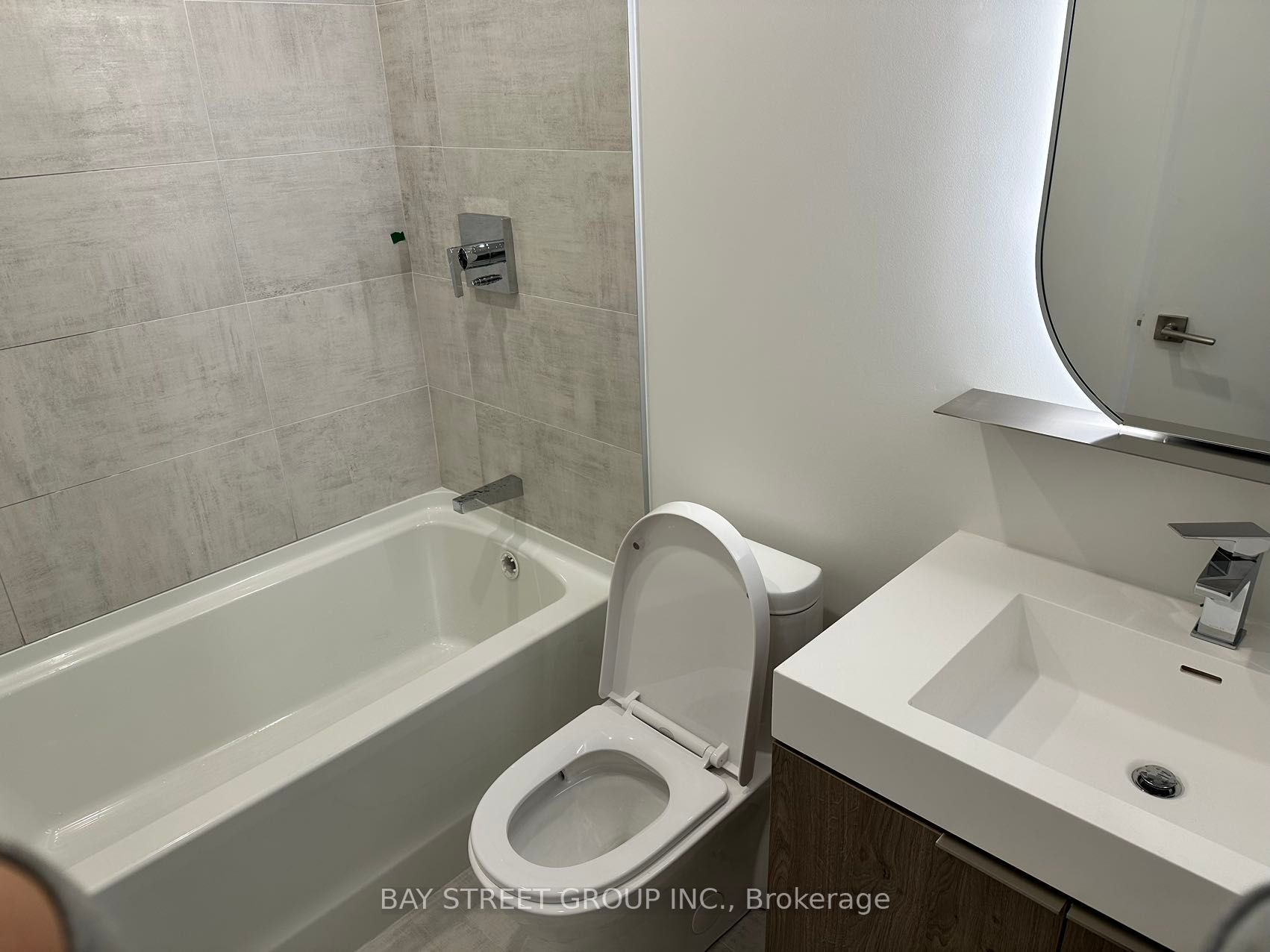 15 Holmes Ave, #2507