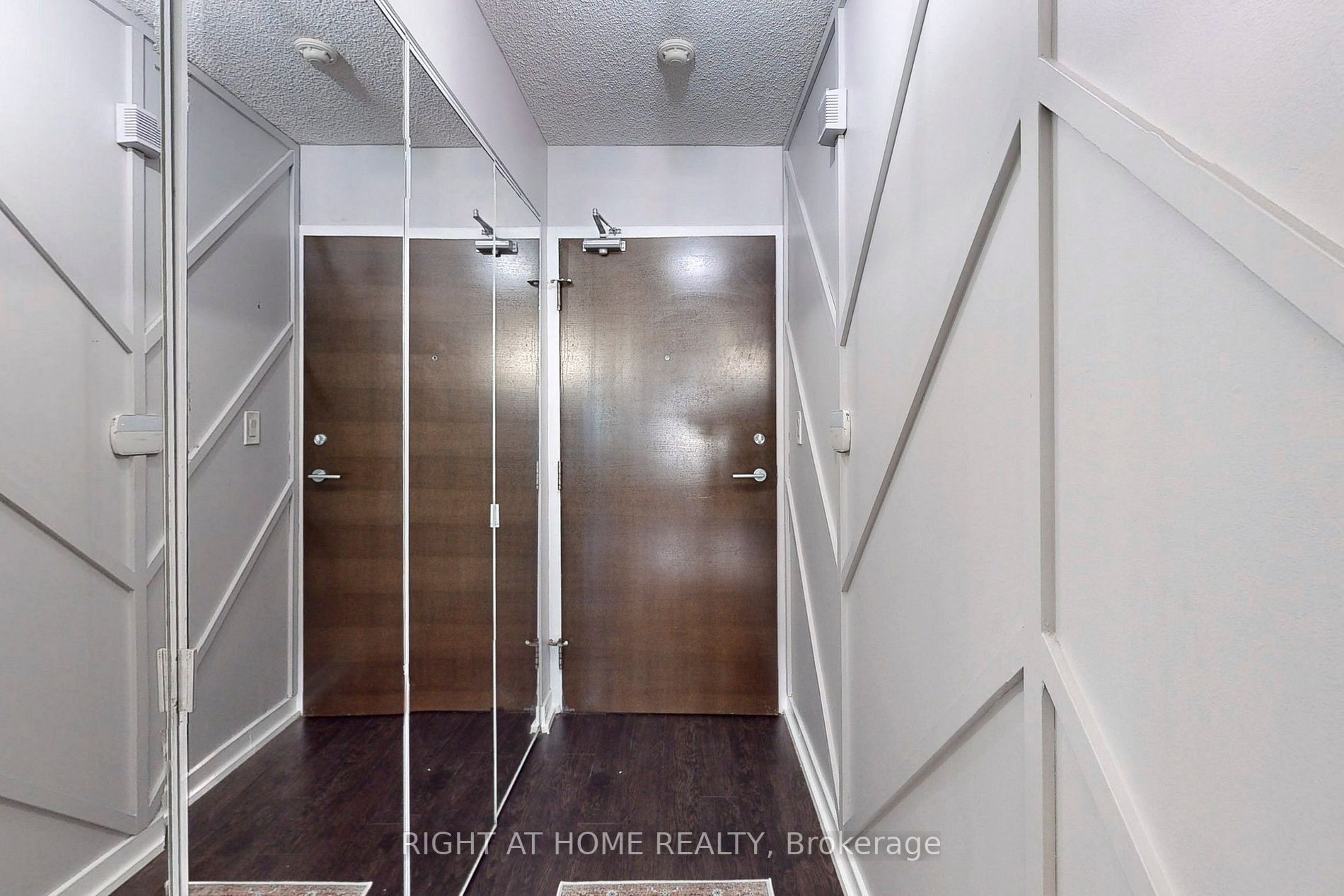 151 Dan Leckie Way, #605