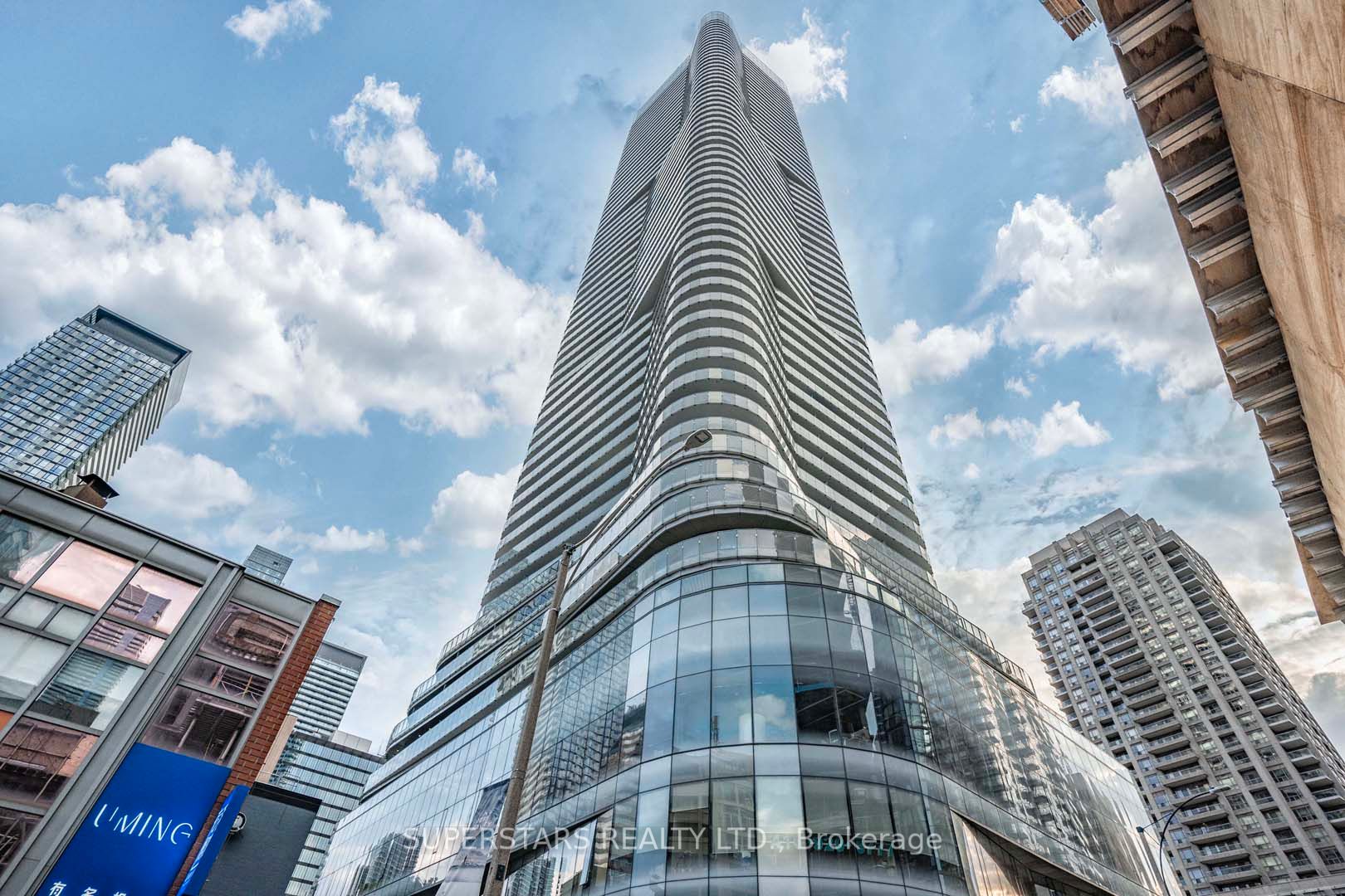 11 Wellesley St W, #2908