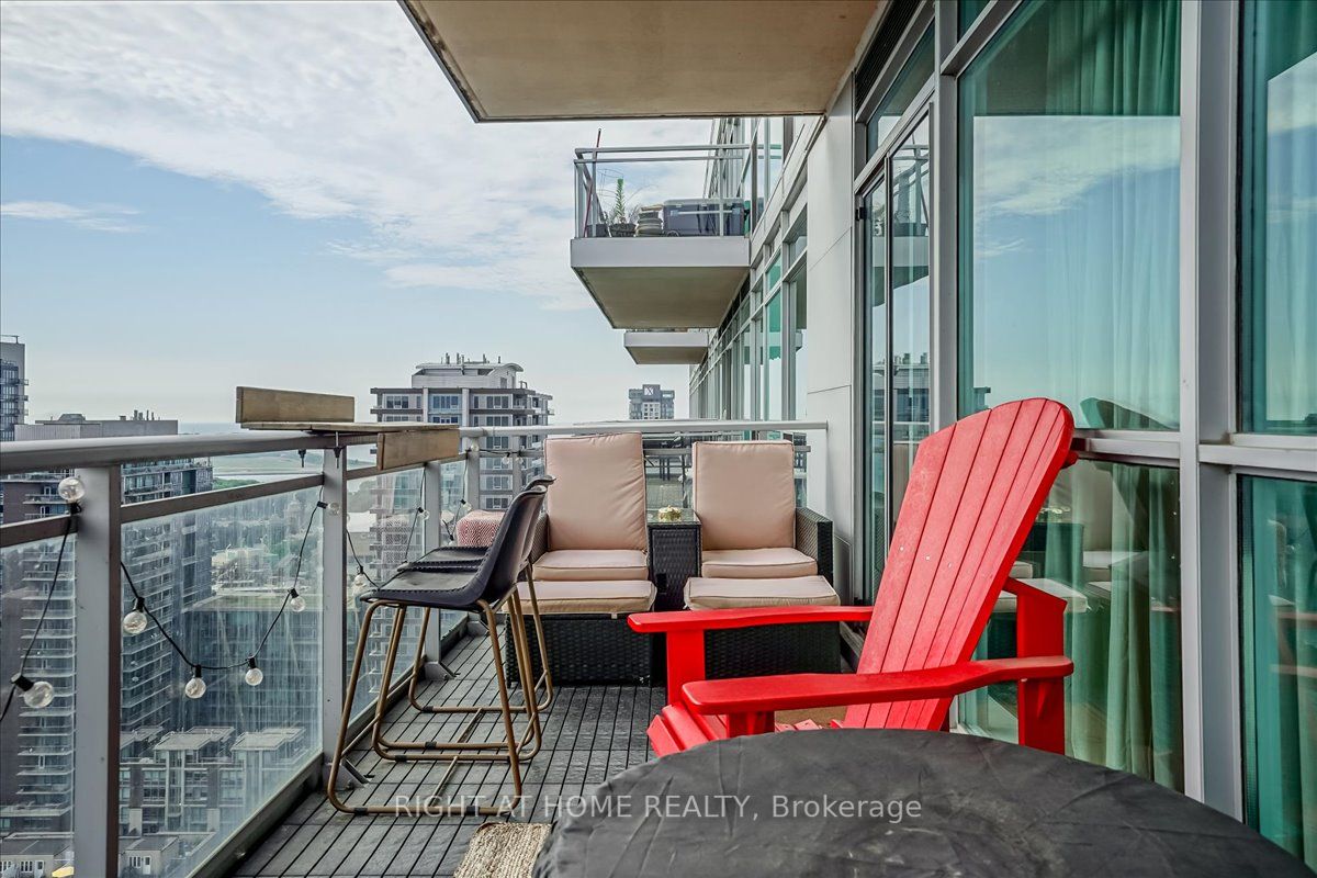 80 Western Battery Rd, #2406
