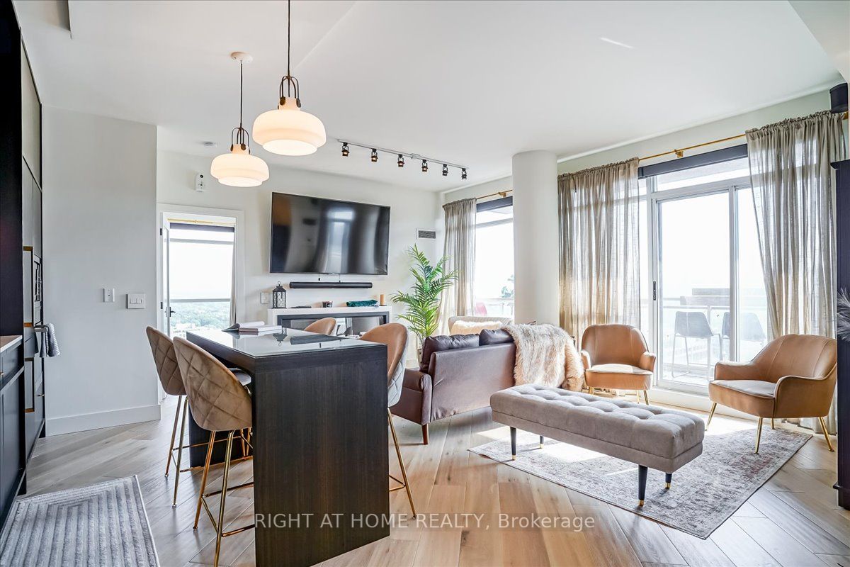 80 Western Battery Rd, #2406