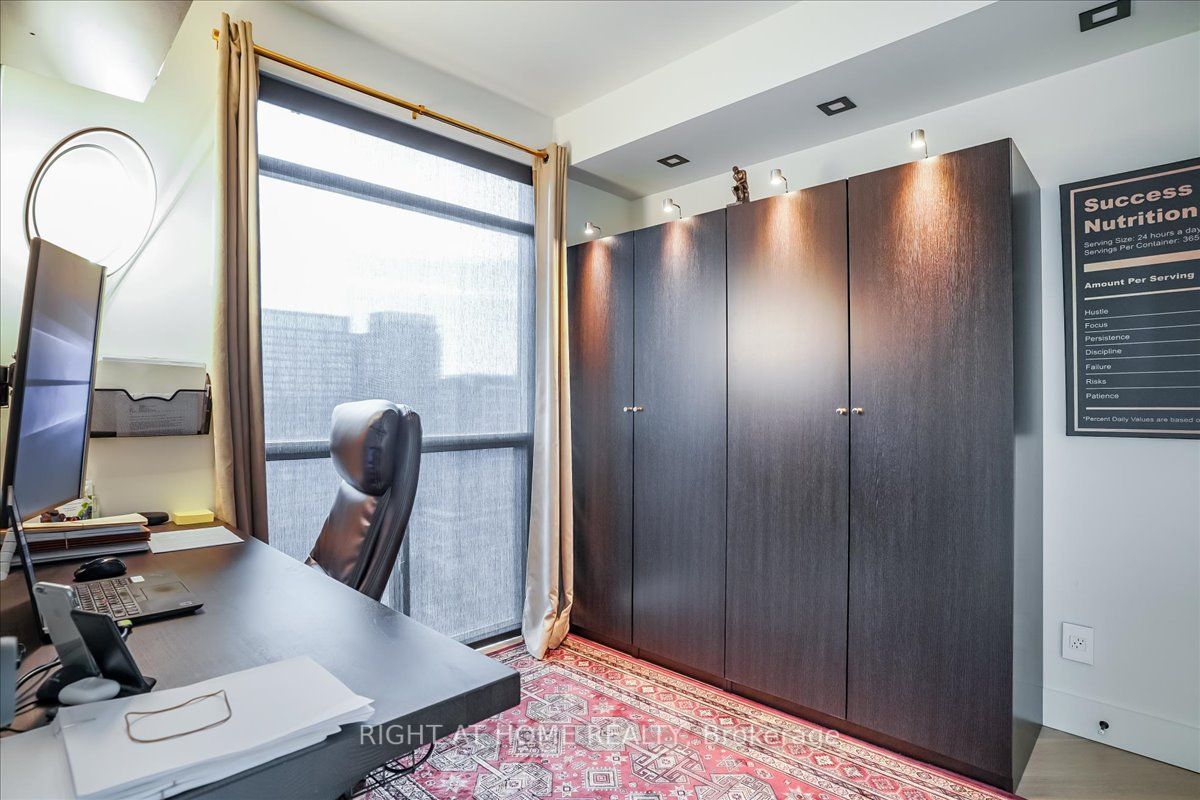 80 Western Battery Rd, #2406