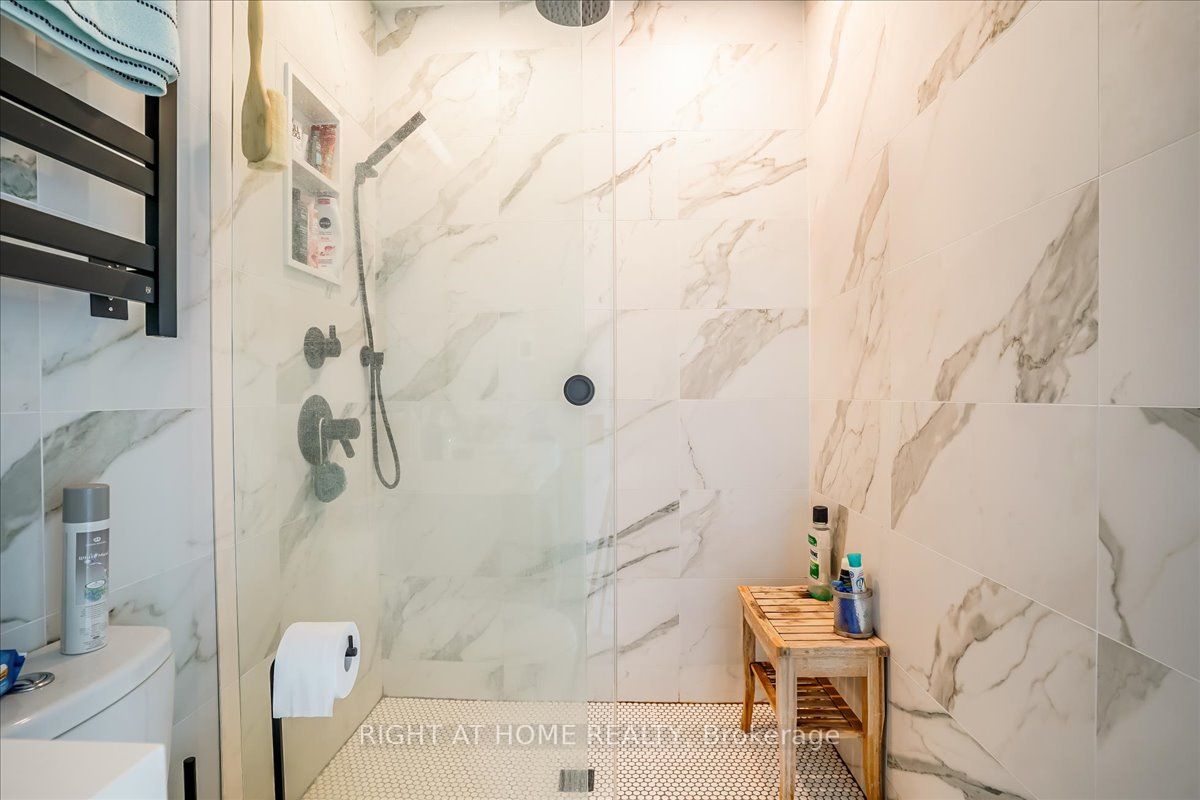 80 Western Battery Rd, #2406
