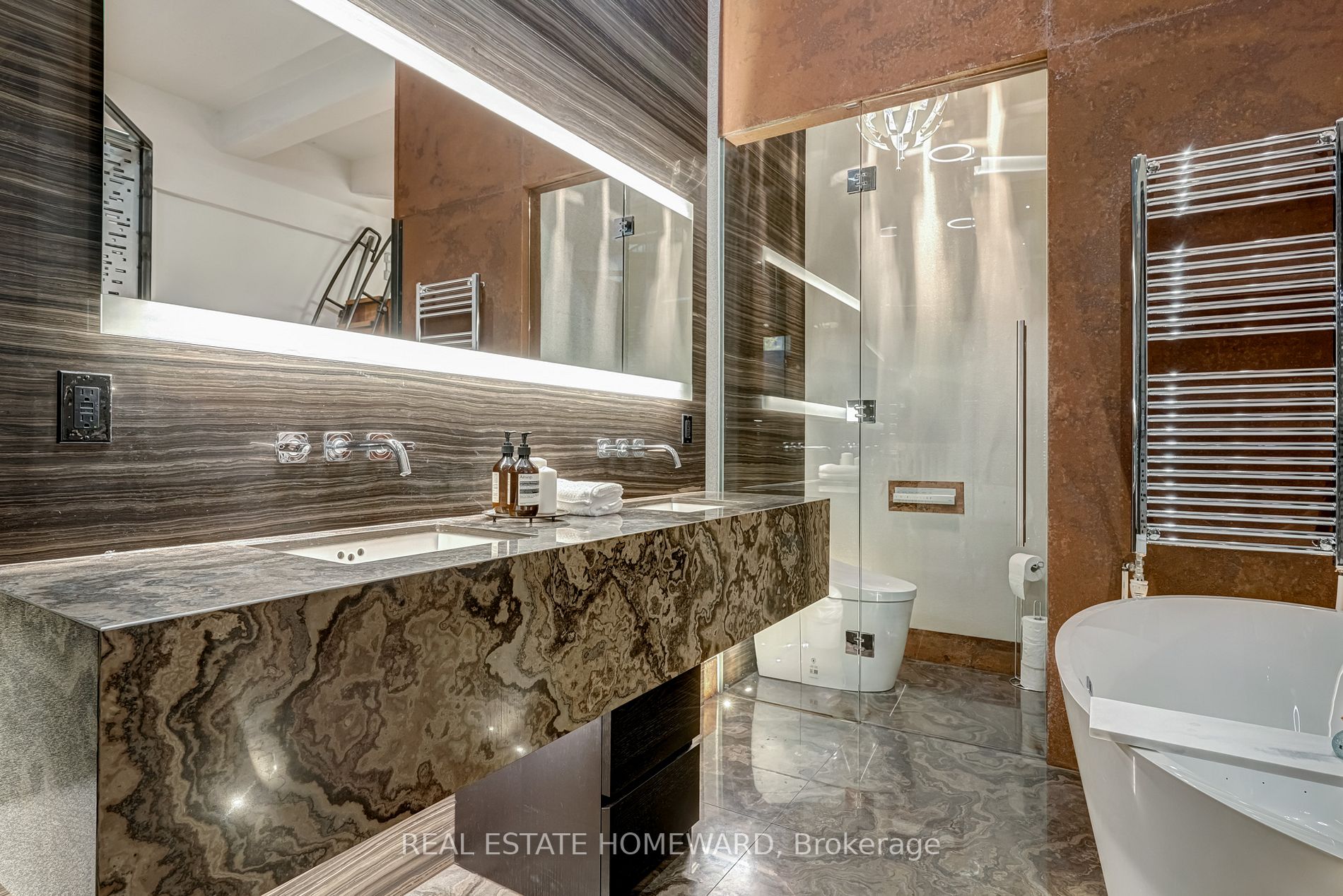 #204 - 264 Seaton St, Toronto